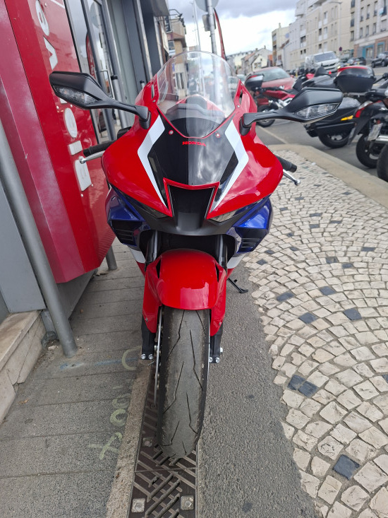 CBR1000RRR cbr 1000  1ER MAIN 07/2021 19KMS - ATHIS-MONS