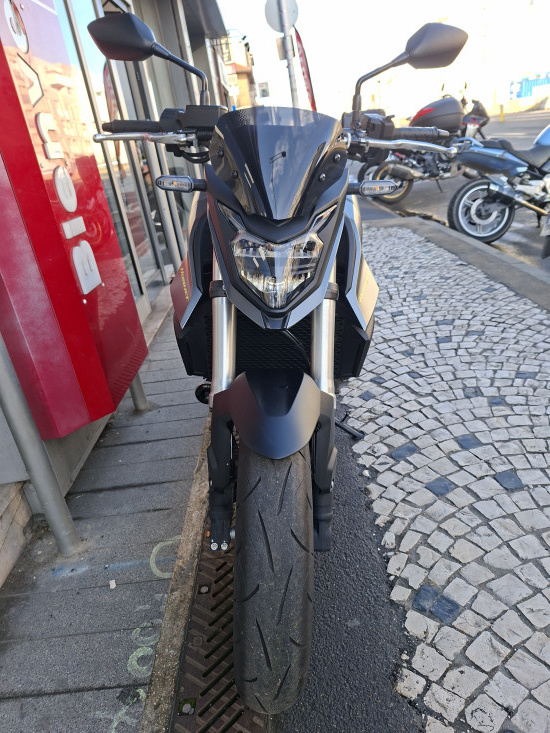 HORNET 750 CB750 1er main 04/2024 6600km - ATHIS-MONS