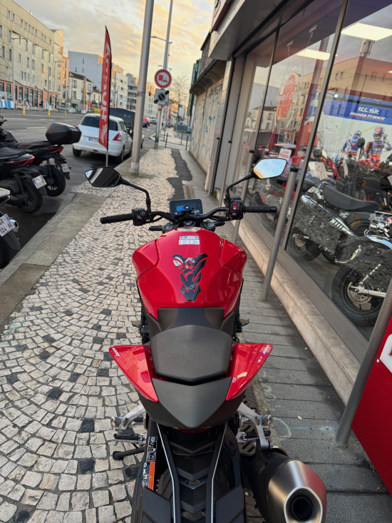 HORNET 1000 STANDARD 1ER MAIN 05/2025 1655KM - ATHIS-MONS