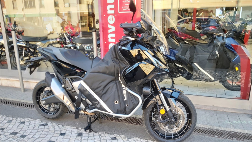 X-ADV 750 XADV 750 ABS 1ERE MAIN 11/2025 1 211KMS - ATHIS-MONS