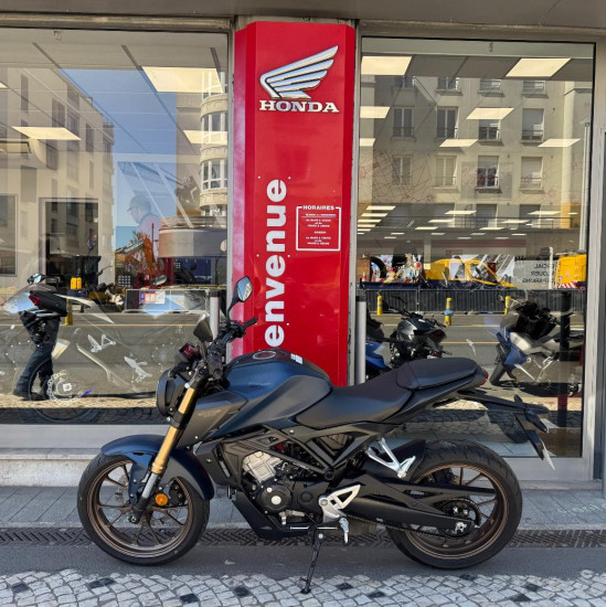 CB125R CB 125 R 1ER MAIN 2023 2400KM - ATHIS-MONS