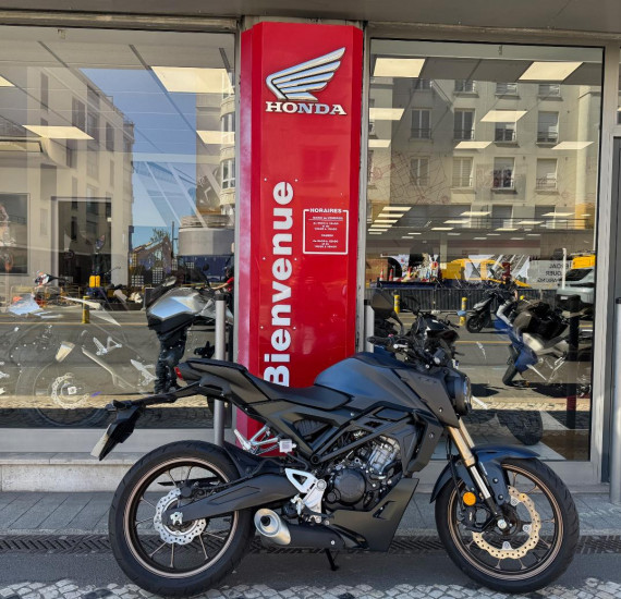 CB125R CB 125 R 1ER MAIN 2023 2400KM - ATHIS-MONS